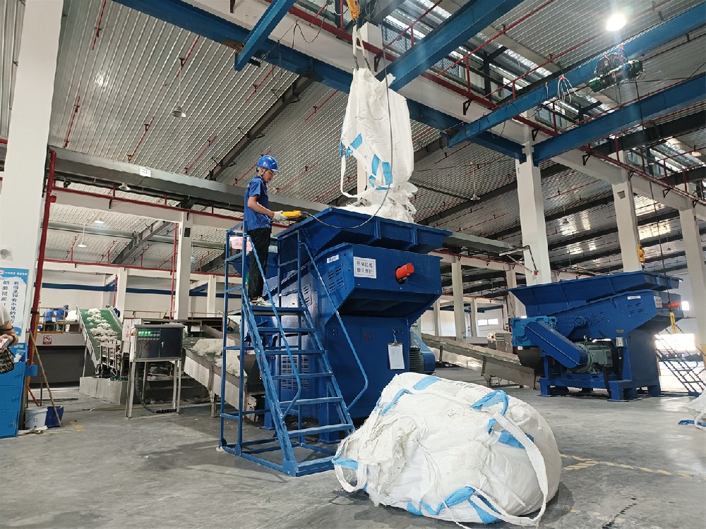 江蘇徐州化纖廢絲處理現(xiàn)場